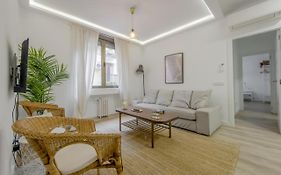 Elegante Apartamento En El Centro De Madrid